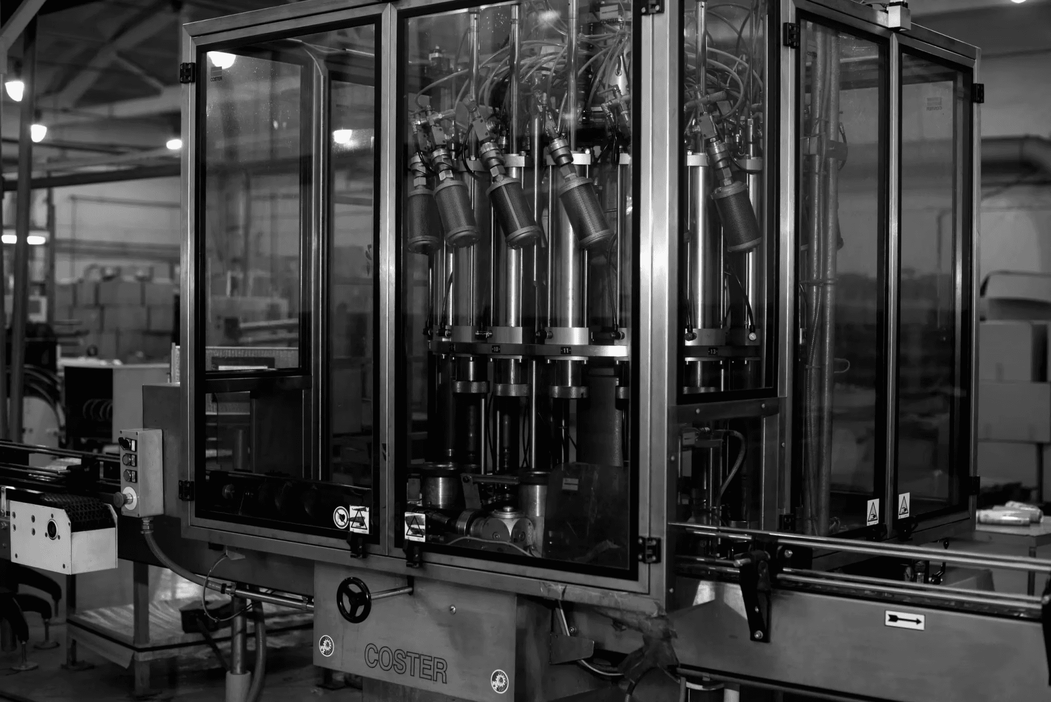 Автоматическая линия розлива аэрозольной продукции на производстве ECOAERO